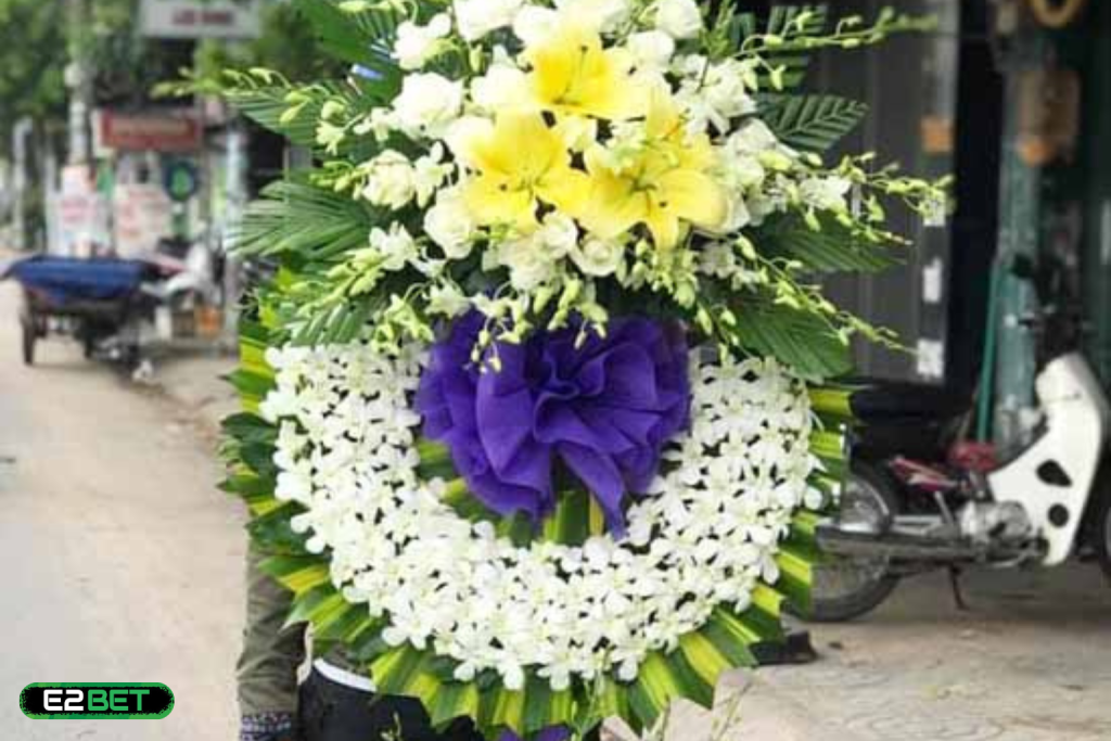 Nằm Mơ Thấy Đám Ma Nhà Hàng Xóm Đánh Con Gì? Cười Té Ghế, Số Về Cực Phê!